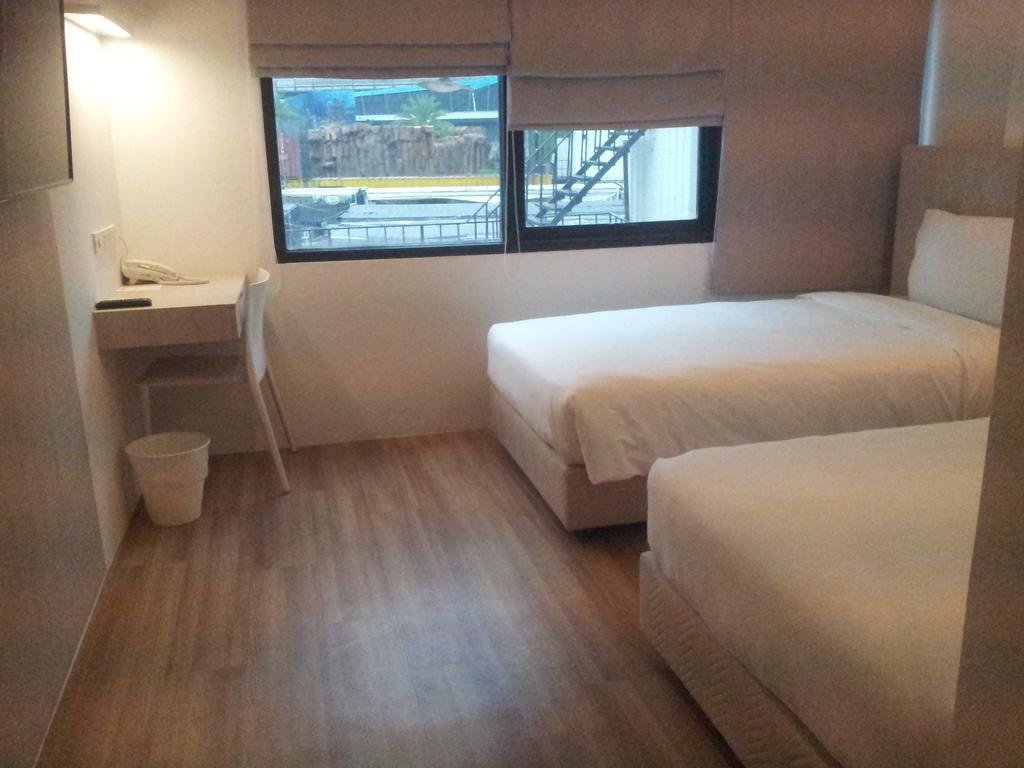 Premier Twin Bed